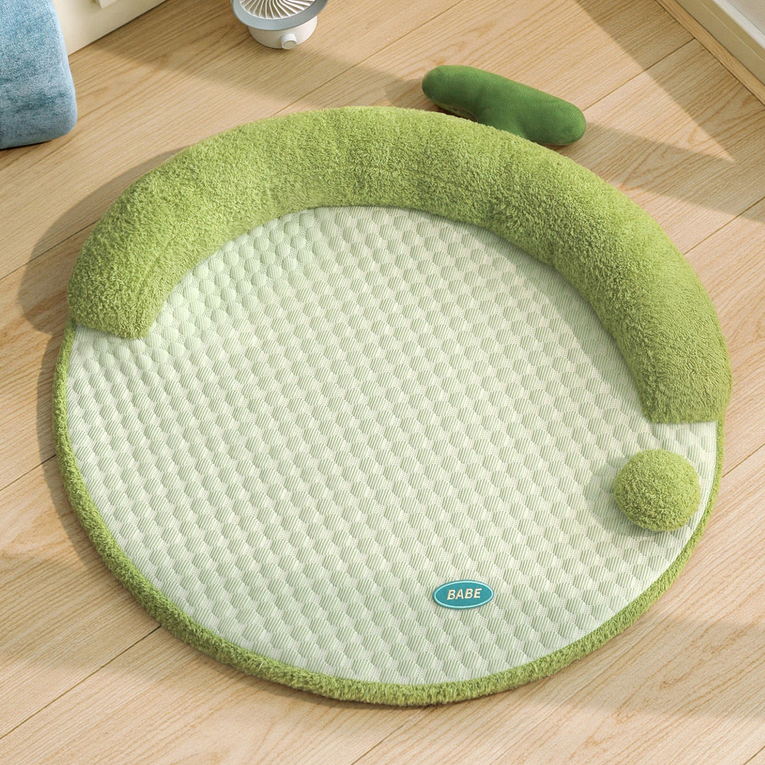 Unisex round baby crawling mat with ergonomic neck pillow and non-slip bottom Kalsten