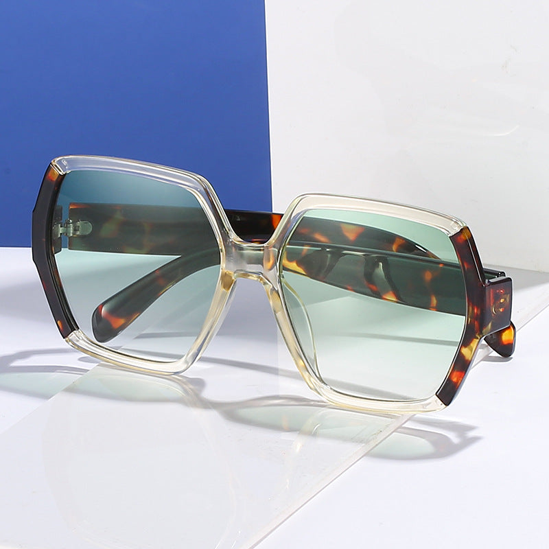 Women's stylish oversized sunglasses with elegant square frame Kalsten