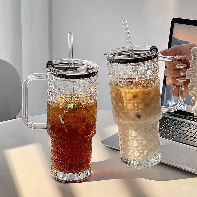 Ladies stylish drinking cups with unique pattern Kalsten