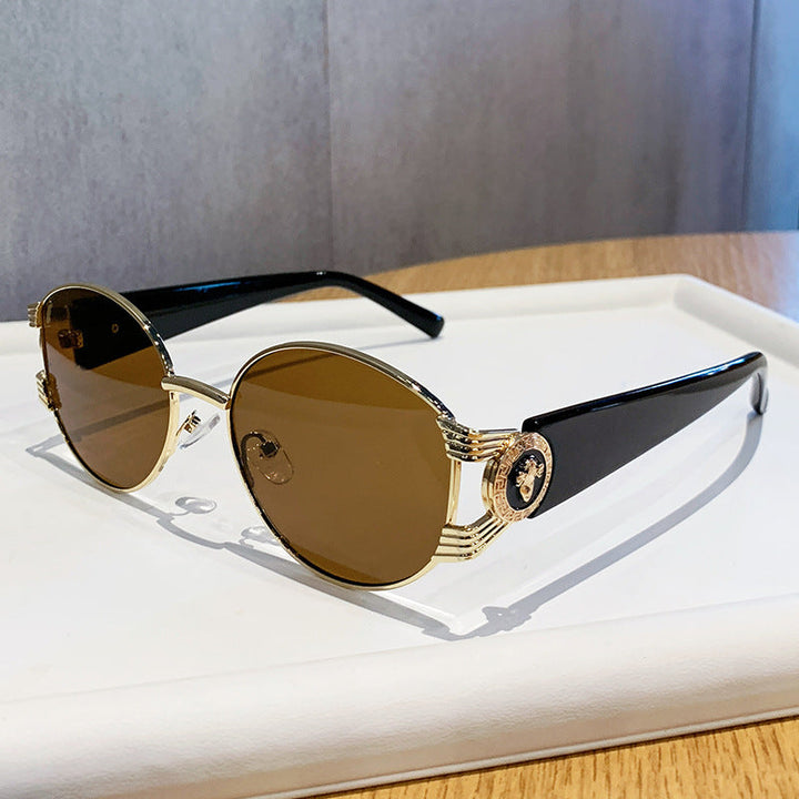 Ladies elegant sunglasses with luxurious metal frame and mirrored lenses Kalsten