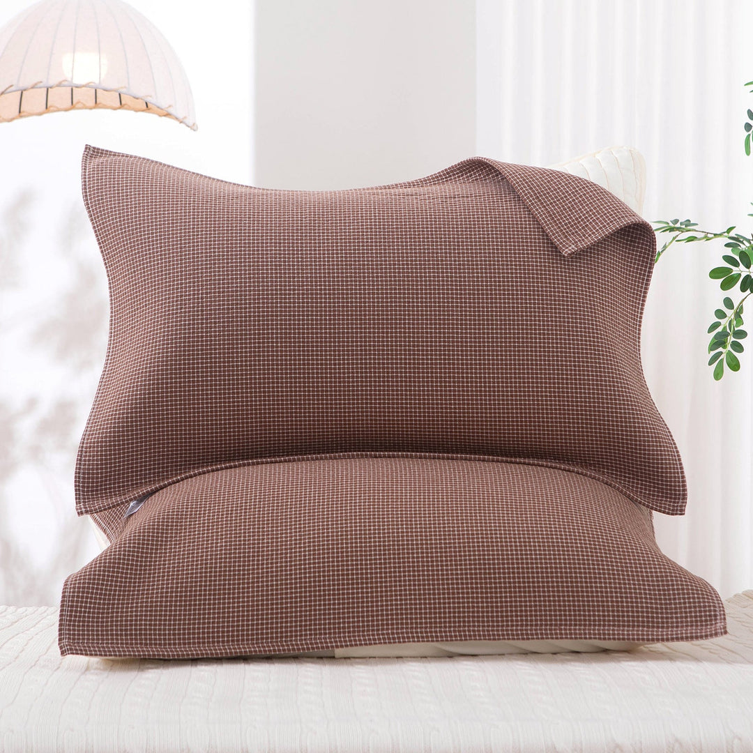 Women's pillowcase with delicate floral motif Kalsten