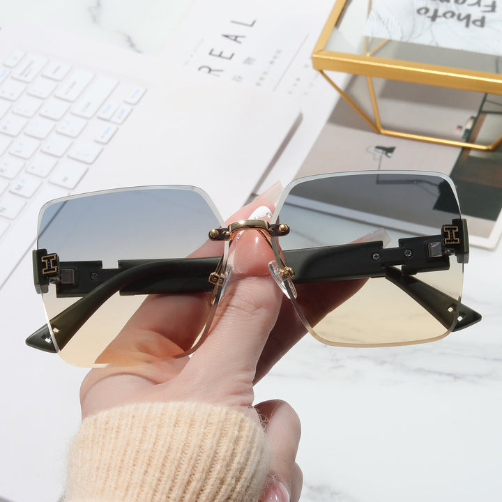 Women's oversized square sunglasses with stylish accents Kalsten