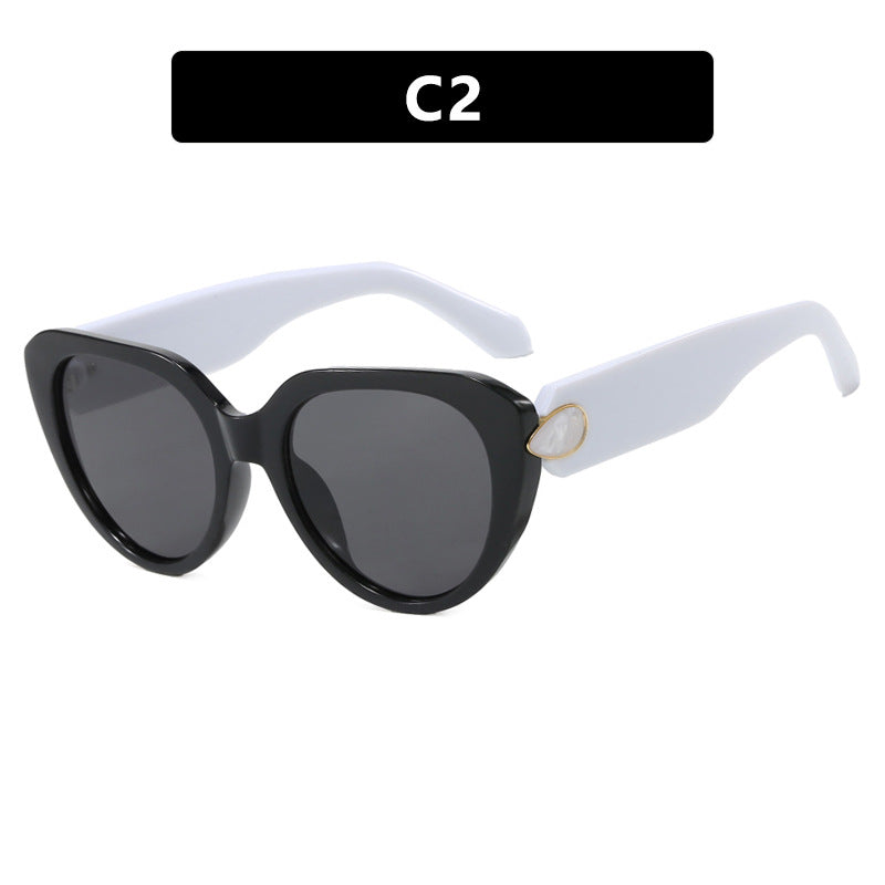 Women Cat-Eye Sunglasses with striking design and protective UV filter Kalsten