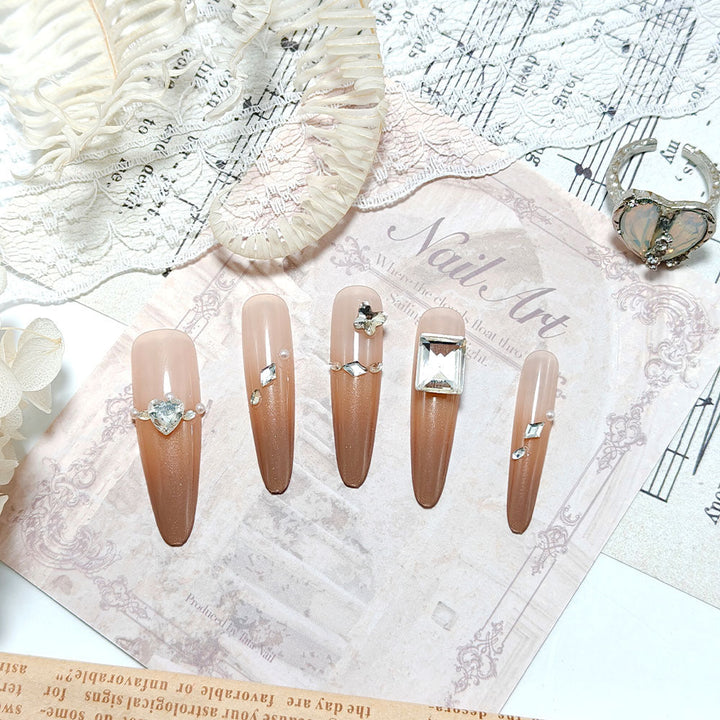 Artificial Nails in Sparkling Stiletto Style with Luxurious Accents Kalsten