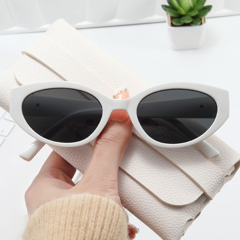 Women's Cat-Eye Sunglasses with Elegant Plastic Frame Kalsten