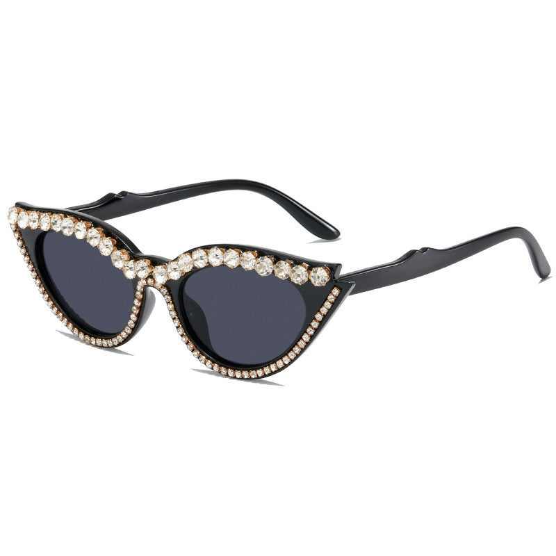 Women's extravagant cat-eye sunglasses with glamorous crystal embellishments Kalsten