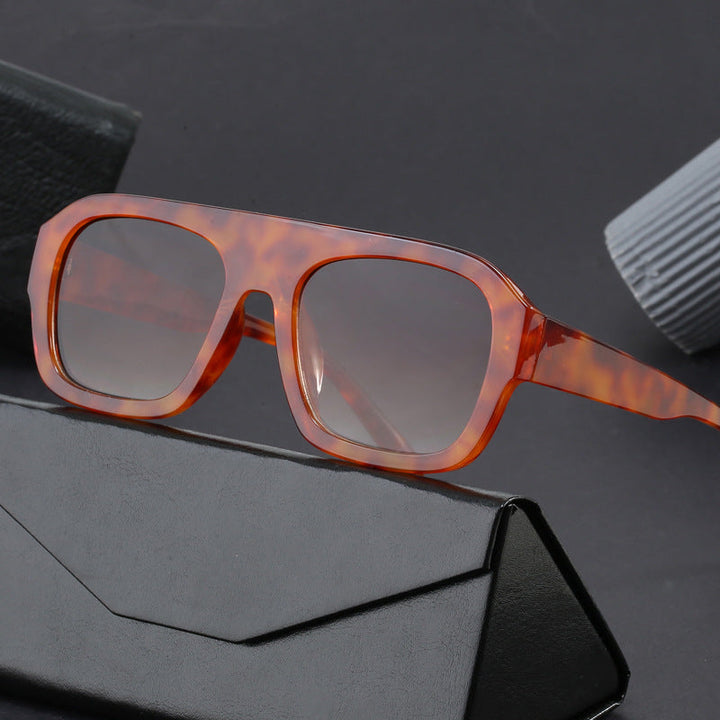 Ladies oversized square sunglasses with modern design Kalsten