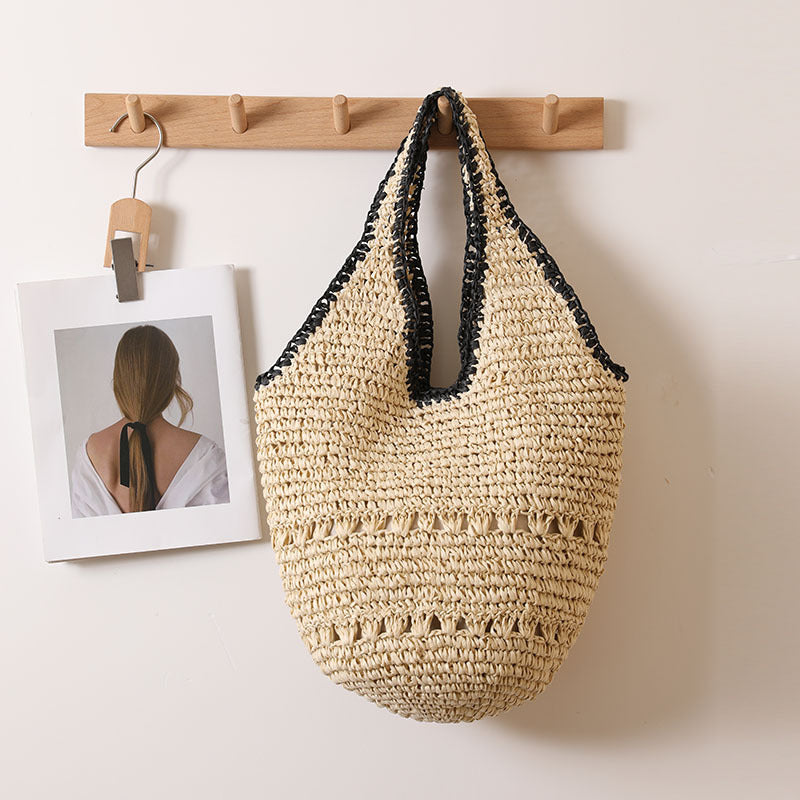 Handmade straw bag with decorative details Kalsten