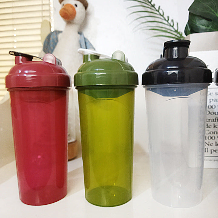 Unisex Shaker bottle in a timeless design with practical pouring opening Kalsten