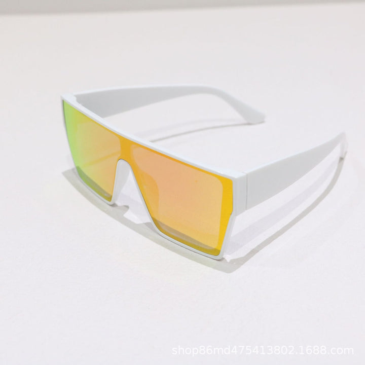 Women's large rectangular sunglasses with modern frame and UV protection Kalsten