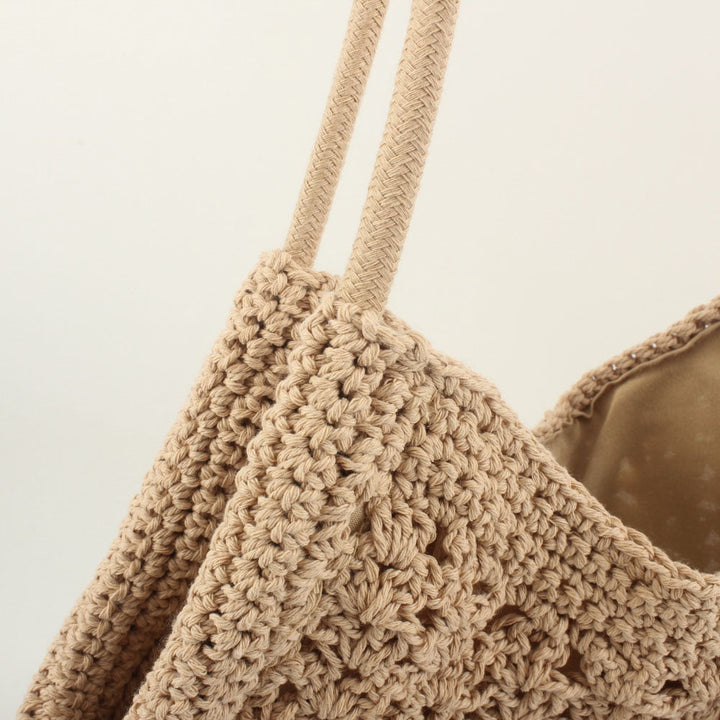 Crochet handbag with fringed accents Kalsten