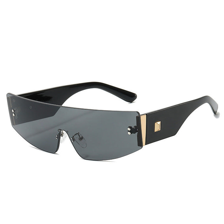 Ladies trendy sunglasses with futuristic design Kalsten