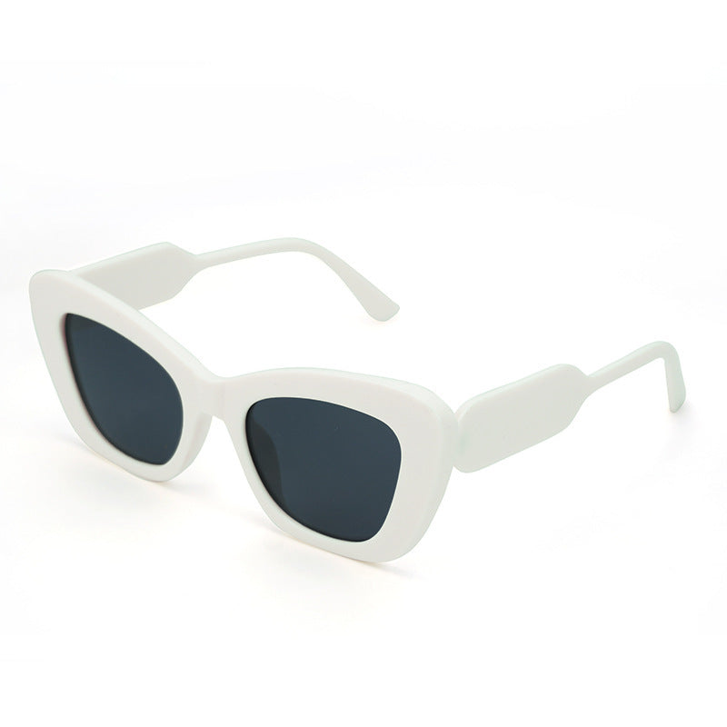 Women's Cat-Eye Sunglasses with Stylish Details Kalsten