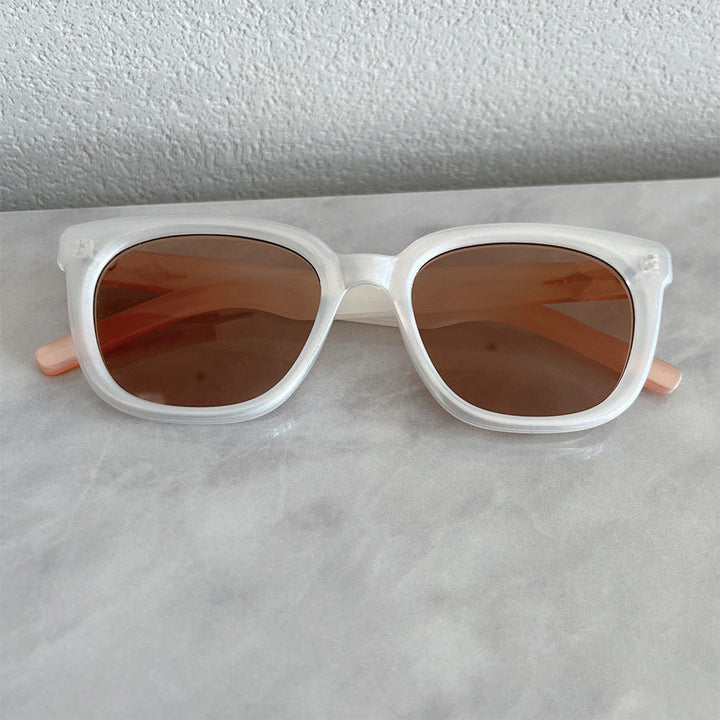 Women’s fashionable square sunglasses with UV protection filter and sturdy frame Kalsten