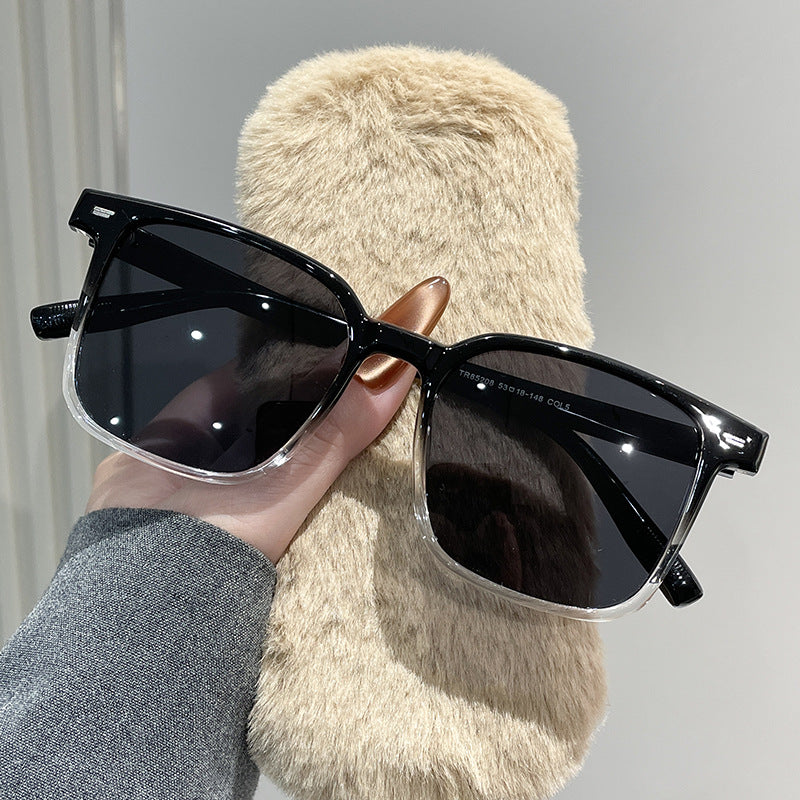 Women timeless sunglasses in modern rectangular design Kalsten