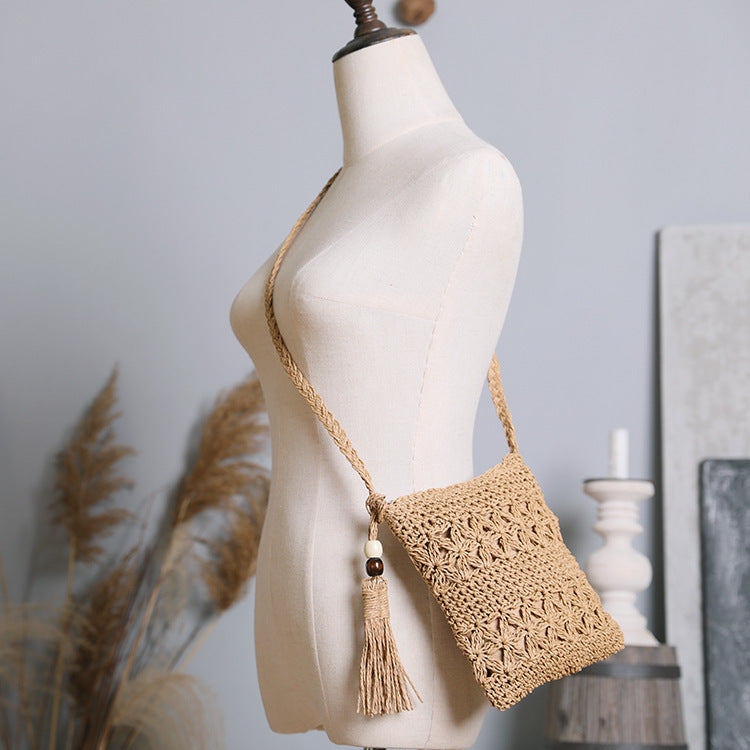 Handmade macrame shoulder bag with tassel detail Kalsten