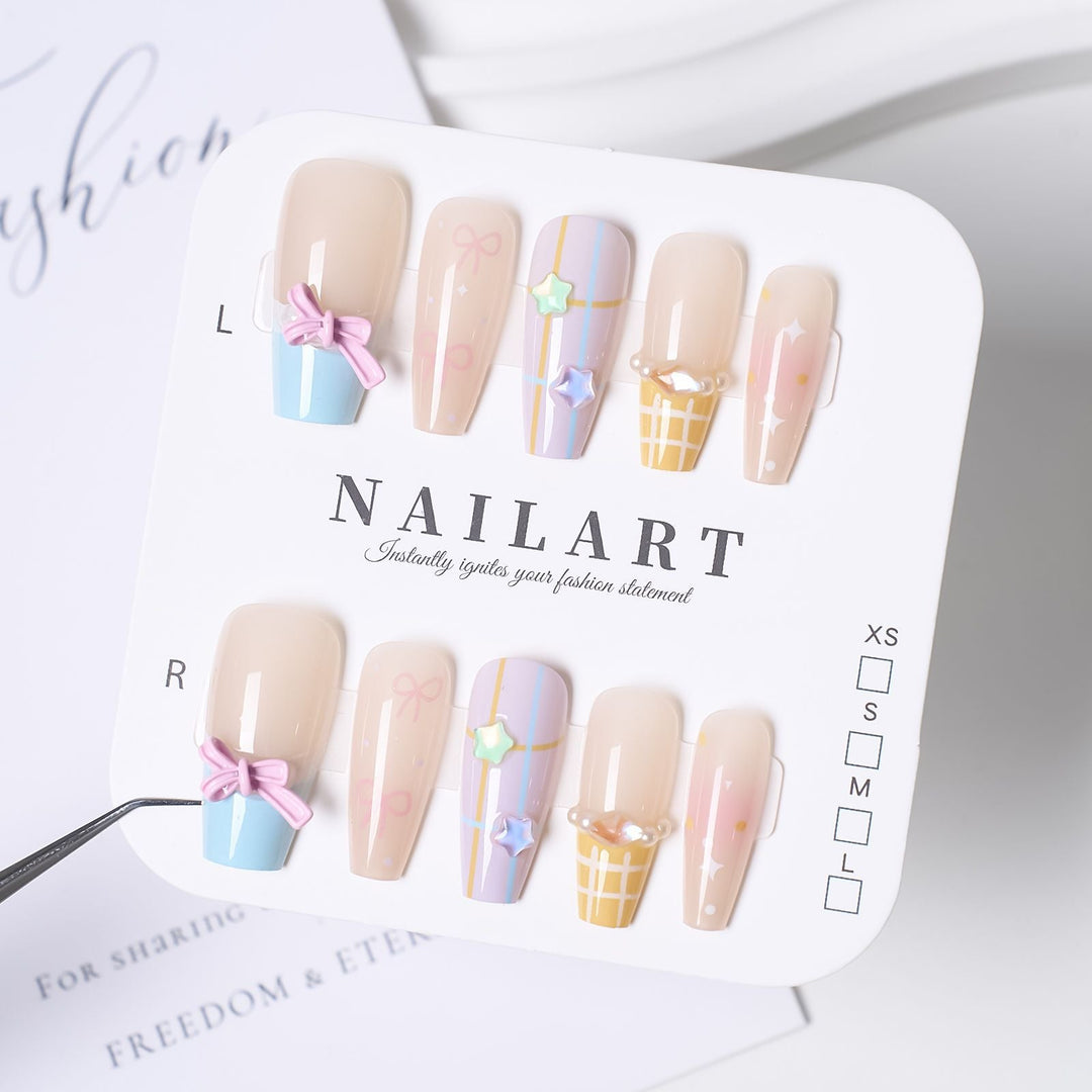 Artificial nails with Playful Design Kalsten