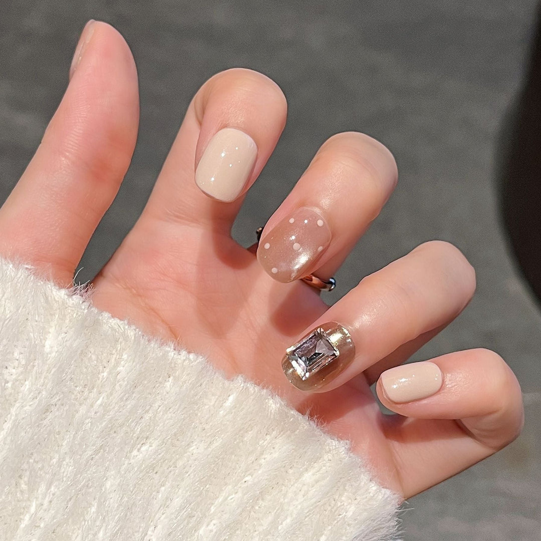 Elegant Press-On Nail Art Set Kalsten