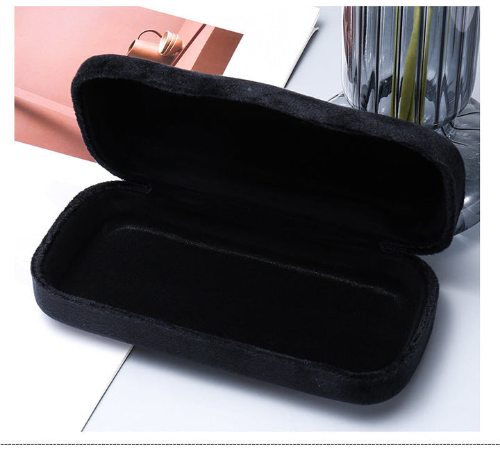 Sunglasses case made of velvet Kalsten