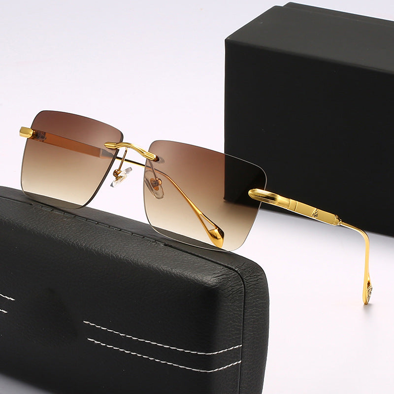 Women's fashionable square sunglasses with luxurious metal accents Kalsten