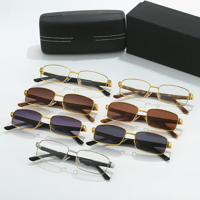Women's corrective glasses with elegant gold-colored frame and stylish design Kalsten
