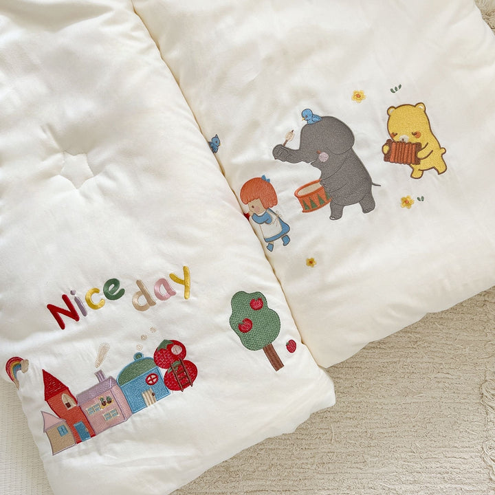 Unisex cuddly blanket with a cheerful animal motif Kalsten