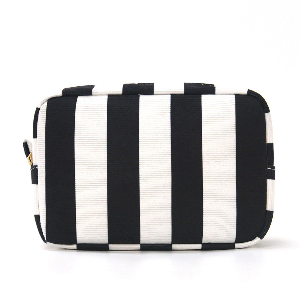 Cosmetic organizer with practical compartment system Kalsten
