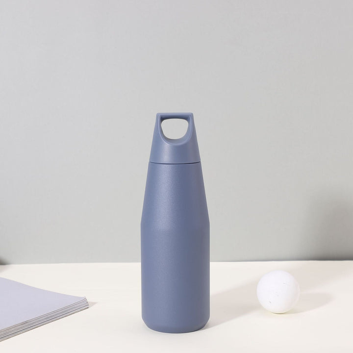 Women's stylish insulated bottle with ergonomic carrying handle Kalsten