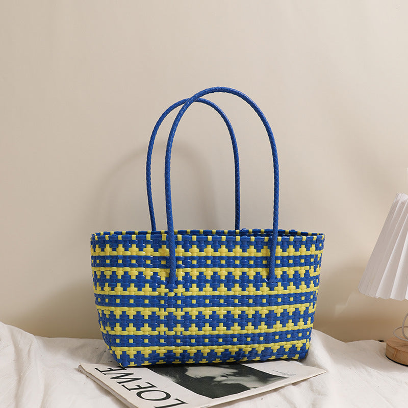 Braided straw bag with color-contrasting stripes Kalsten