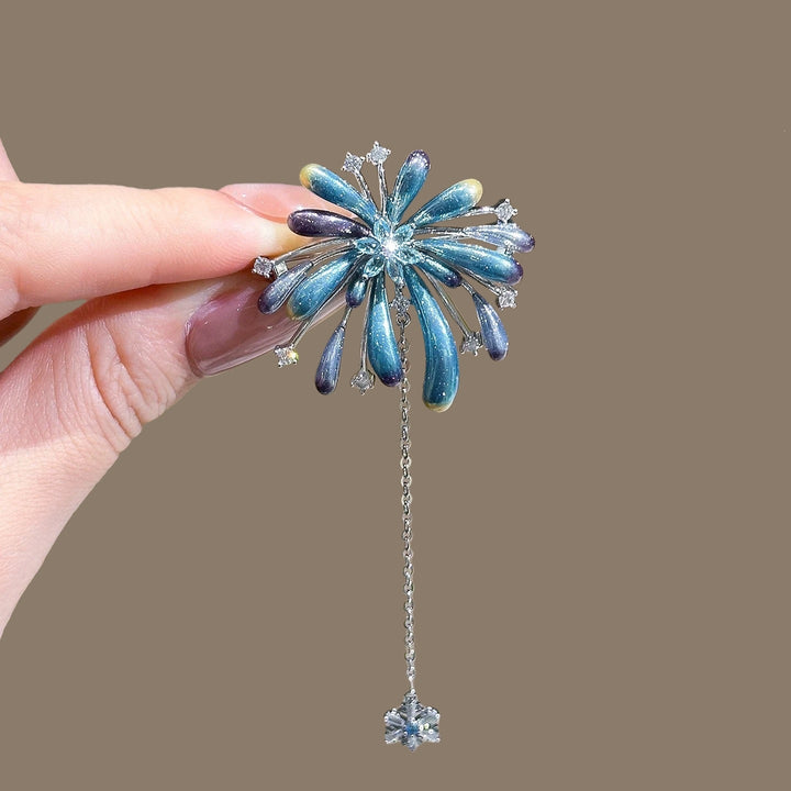 Sparkling flower brooch with chain pendant Kalsten