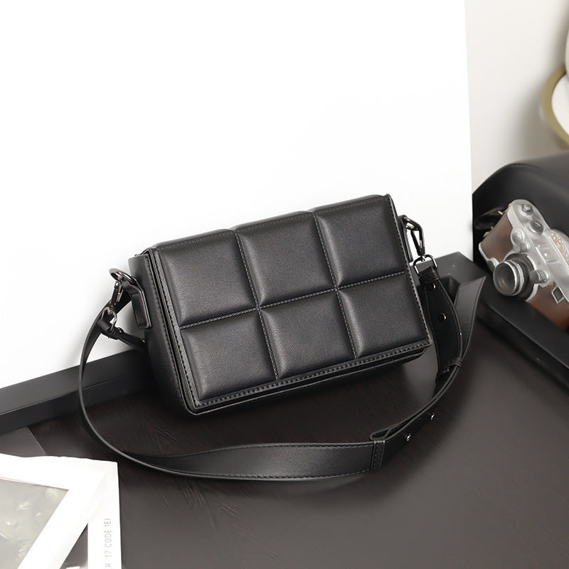 Practical Shoulder Bag in Modern Design Kalsten