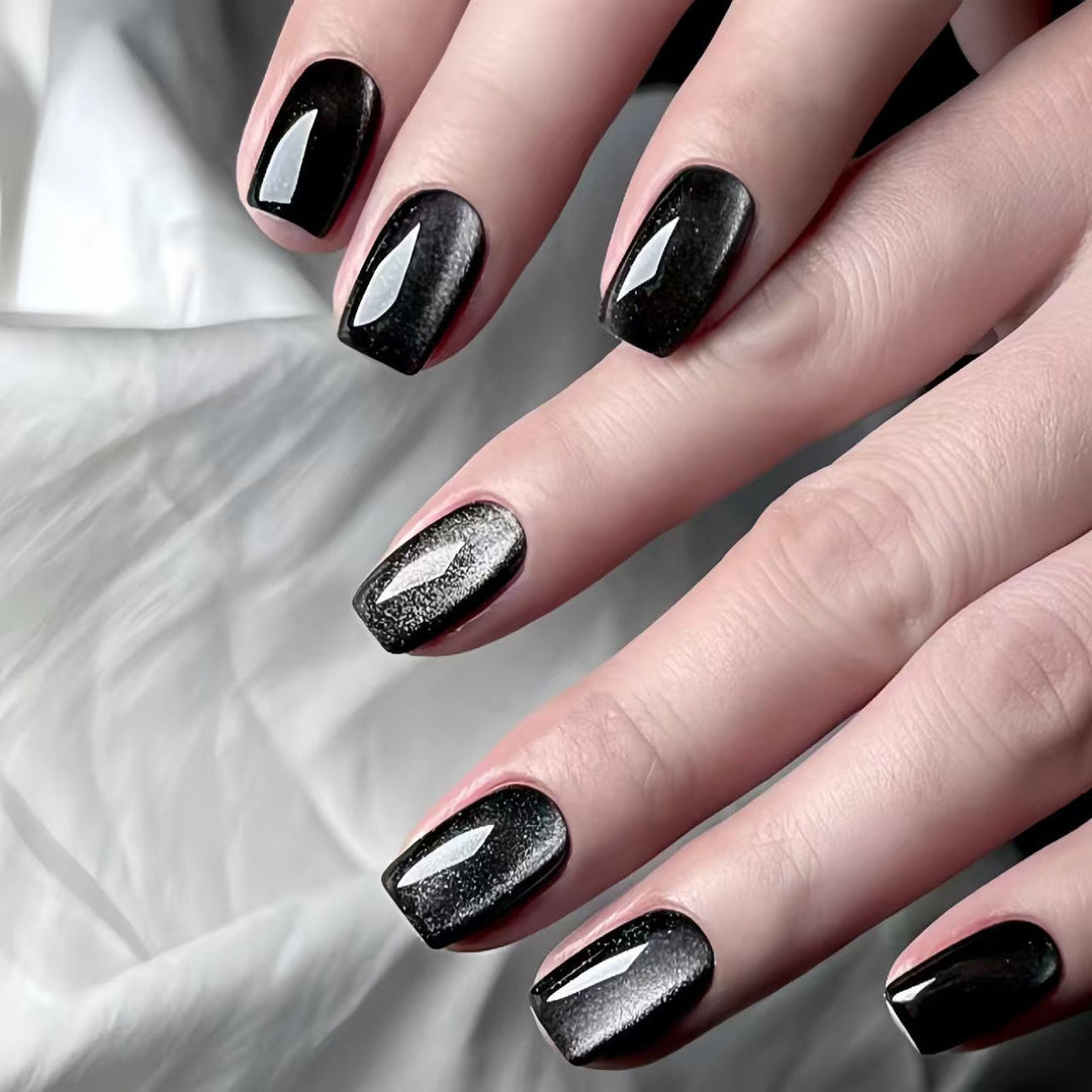 Fashionable artificial nails with high gloss and glamorous finish Kalsten
