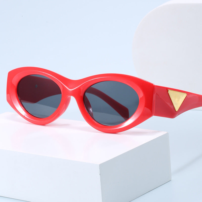 Women's sunglasses in modern retro style Kalsten