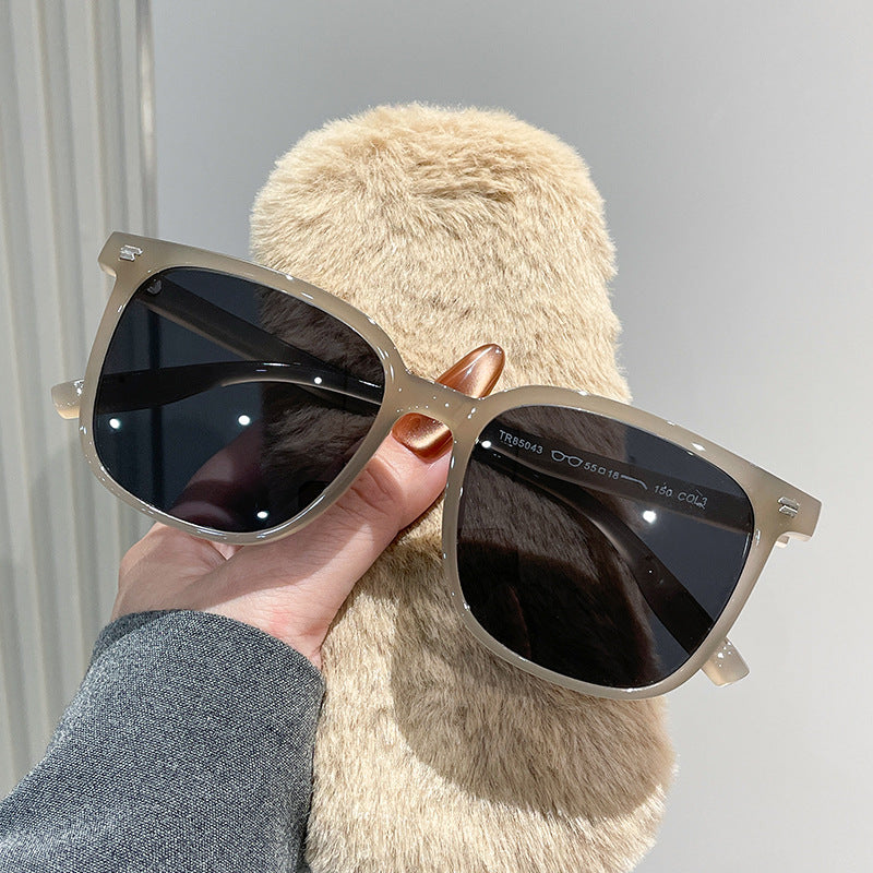 Ladies sunglasses in a modern square design with UV protection Kalsten