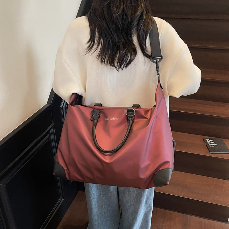 Spacious Multifunctional Travel Bag Kalsten
