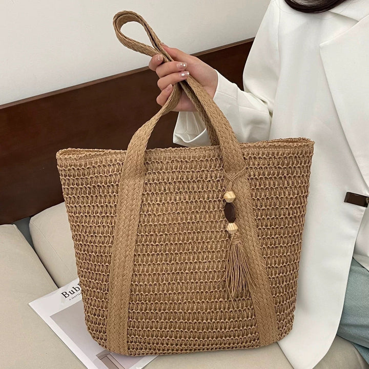 Elegant Shoulder Bag Made of Woven Straw Kalsten
