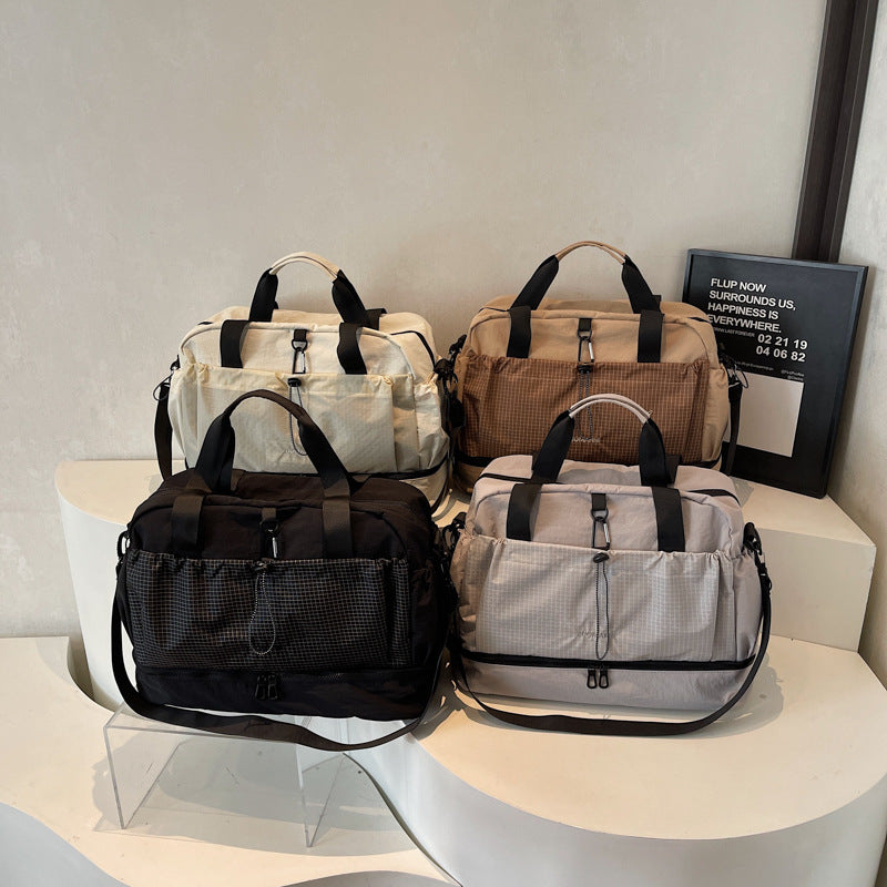 Spacious Fitness Bag With Removable Shoulder Straps Kalsten