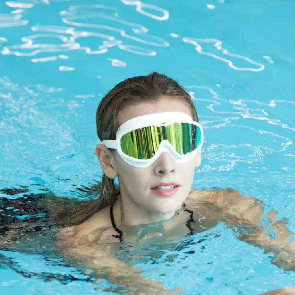 Swimming mask with anti-fog coating and ergonomic silicone frame Kalsten