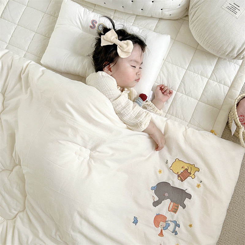 Unisex cuddly blanket with a cheerful animal motif Kalsten