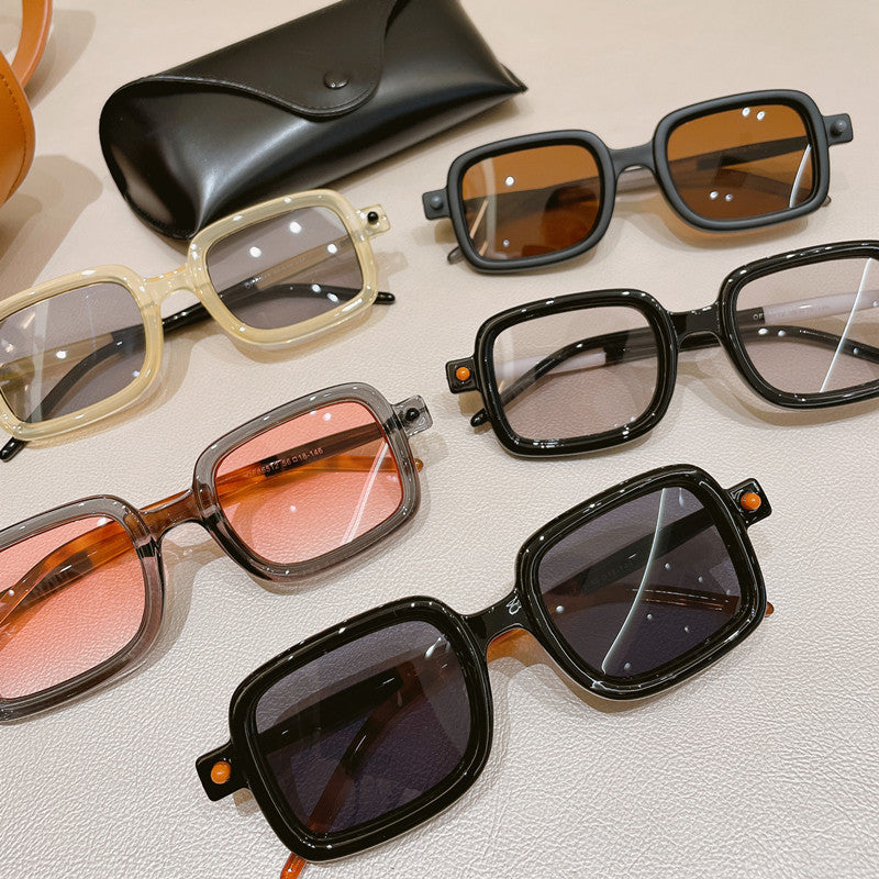 Women’s square sunglasses with striking and modern design Kalsten