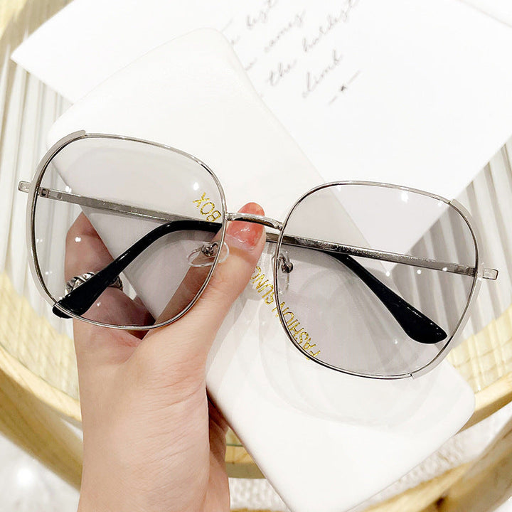 Ladies oversized sunglasses with protective UV protection and elegant metal frame Kalsten