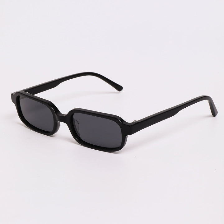 Women's sunglasses in a modern, angular design with advanced UV protection lenses Kalsten