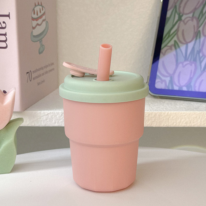Women's Reusable Drinking Cup with Integrated Straw and Secure Closure Kalsten