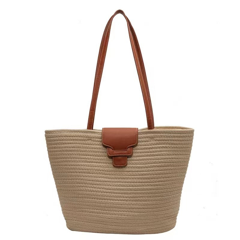 Large shoulder bag made of woven natural material Kalsten