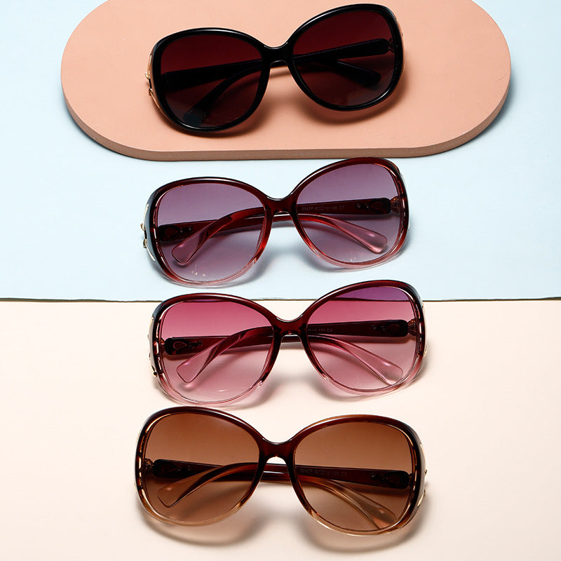 Women's Fashion Sunglasses in Elegant Design with Striking Embellishments Kalsten