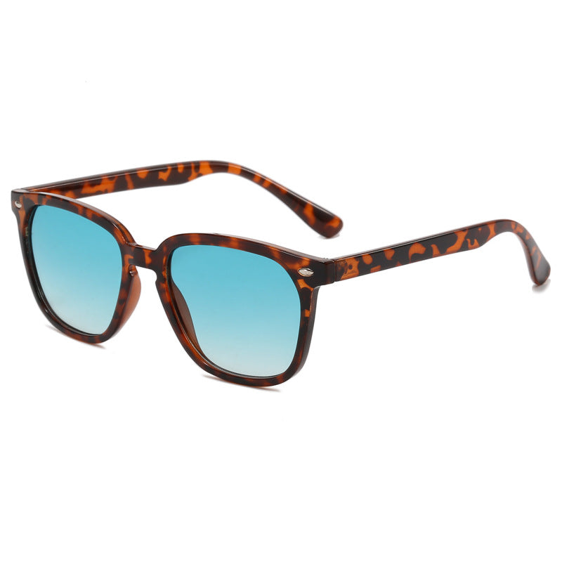 Ladies contemporary sunglasses with elegant shield design Kalsten