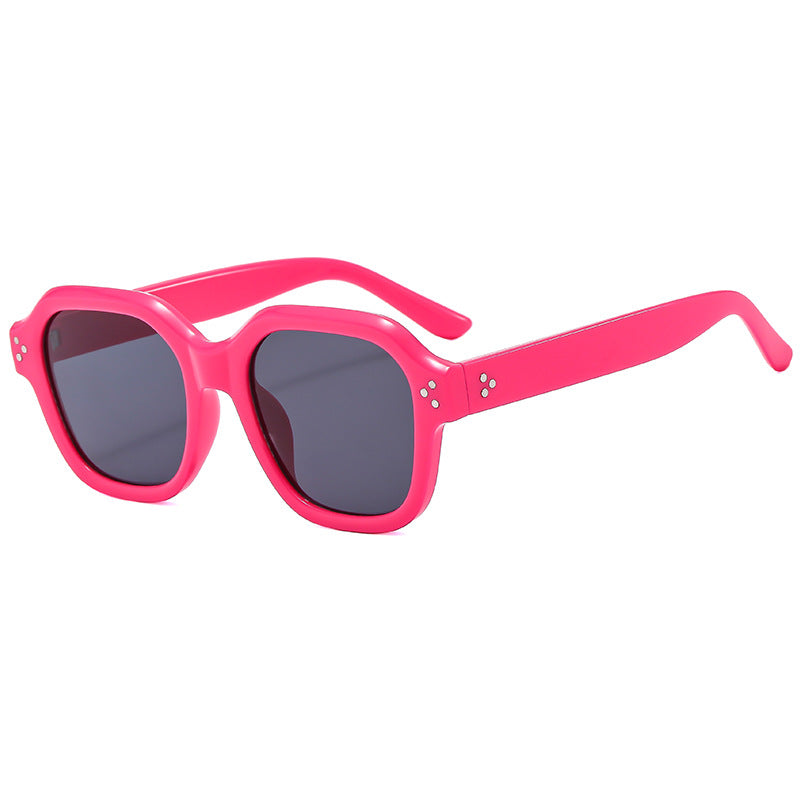 Women’s Fashion Retro Sunglasses with Wide Frame and UV Protection Kalsten
