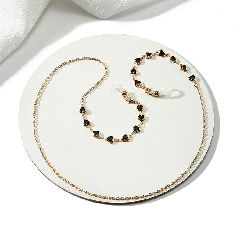 Heart-Shaped Pendant Necklace Kalsten