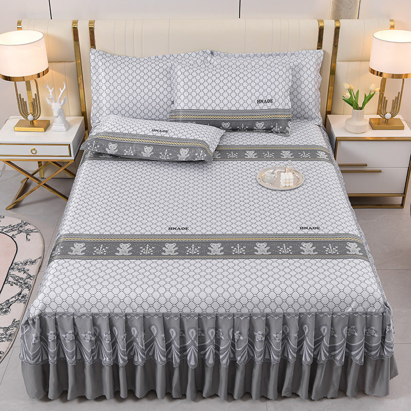 Ladies daybed cover with playful bear motif Kalsten