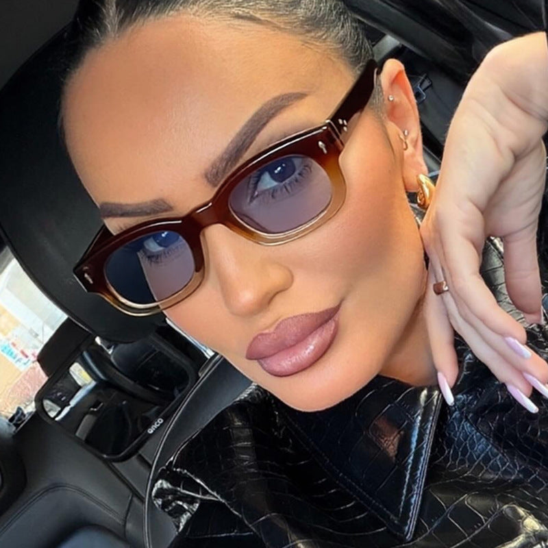 Ladies fashionable sunglasses in trendy square tube design Kalsten